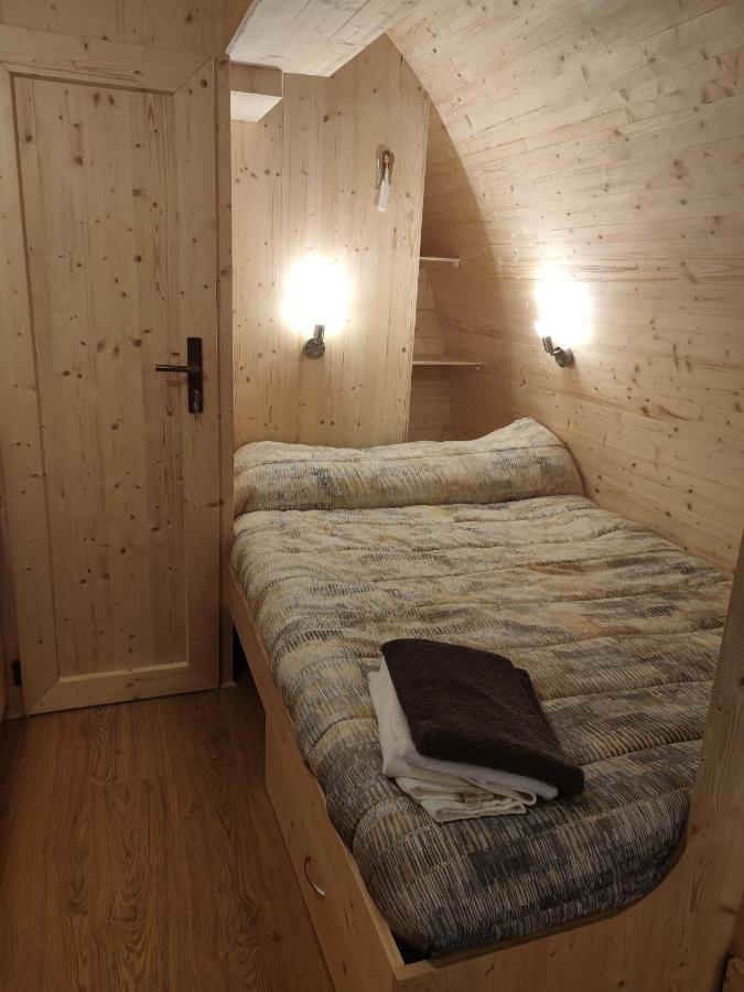 Teiraboa Base Camp Hotell Arzúa Eksteriør bilde